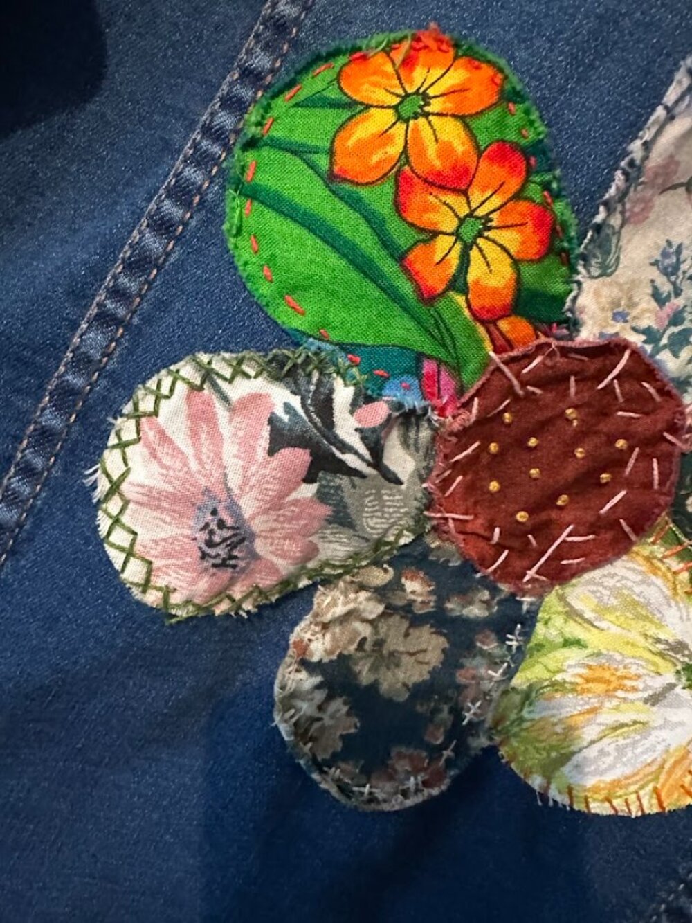 Isaac Mizrahi Upcycled Patchwork Denim Jacket, Womens sz 6 - Picture 6 of 12